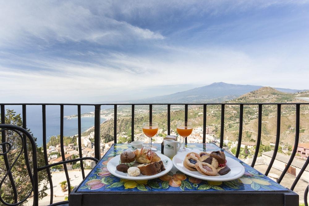 Hotel Sole Castello (Adults Only) تاورمينا المظهر الخارجي الصورة