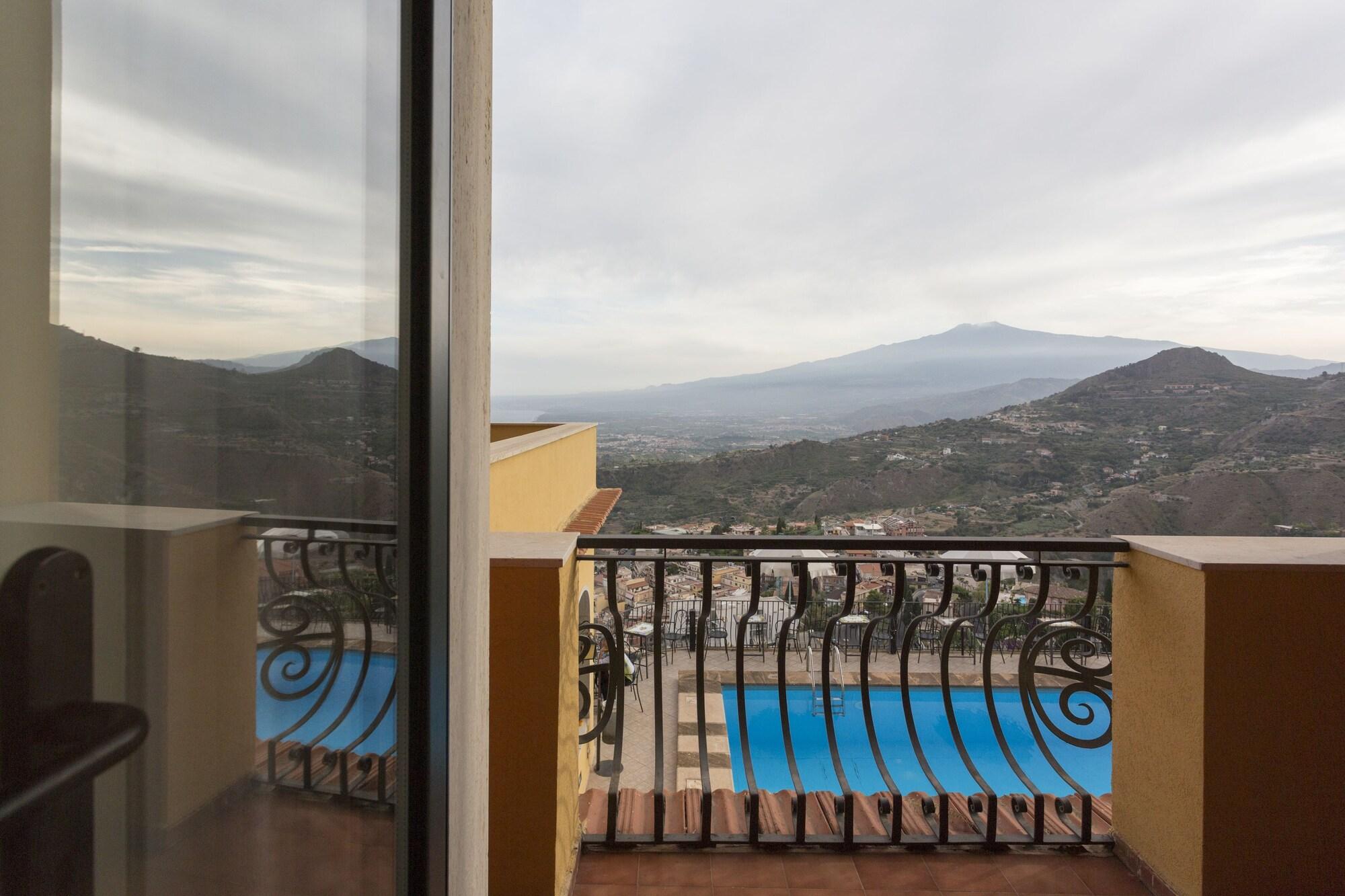 Hotel Sole Castello (Adults Only) تاورمينا المظهر الخارجي الصورة