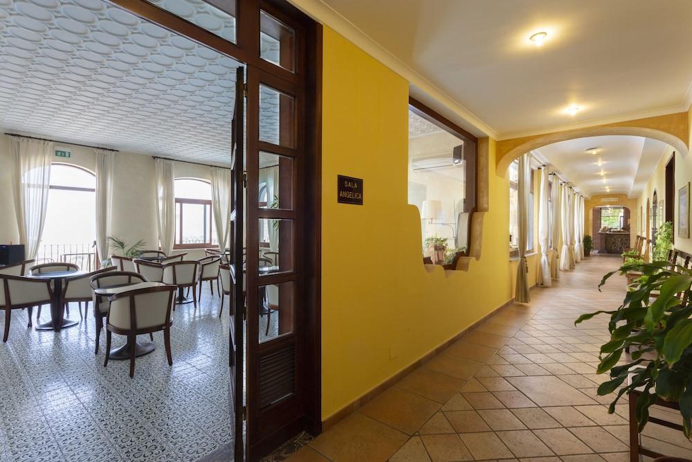 Hotel Sole Castello (Adults Only) تاورمينا المظهر الخارجي الصورة