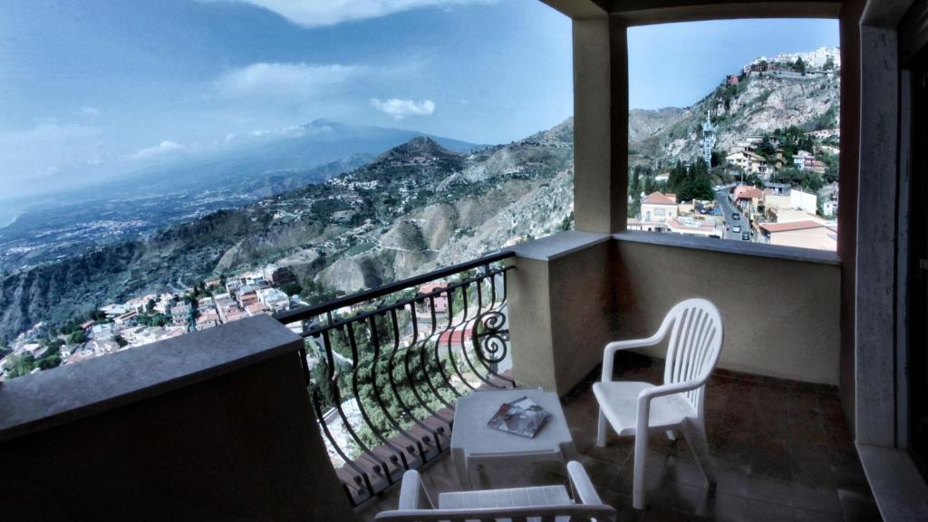 Hotel Sole Castello (Adults Only) تاورمينا المظهر الخارجي الصورة