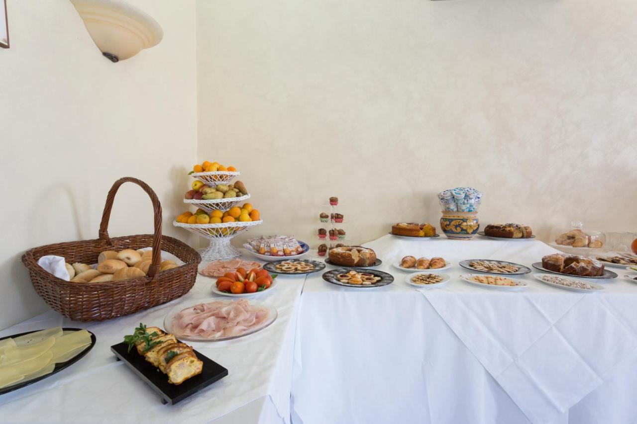 Hotel Sole Castello (Adults Only) تاورمينا المظهر الخارجي الصورة