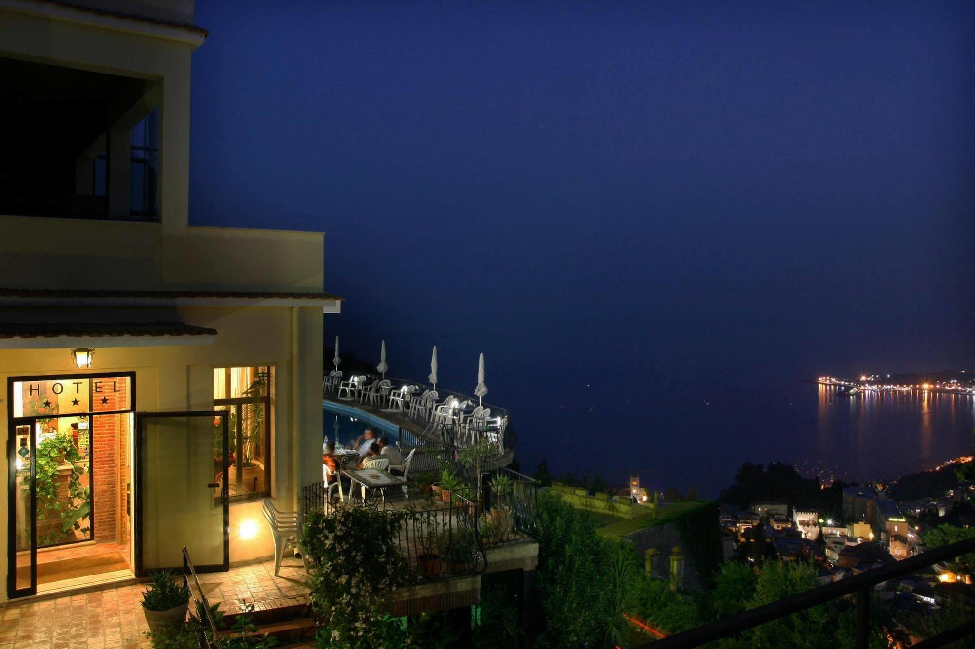 Hotel Sole Castello (Adults Only) تاورمينا المظهر الخارجي الصورة