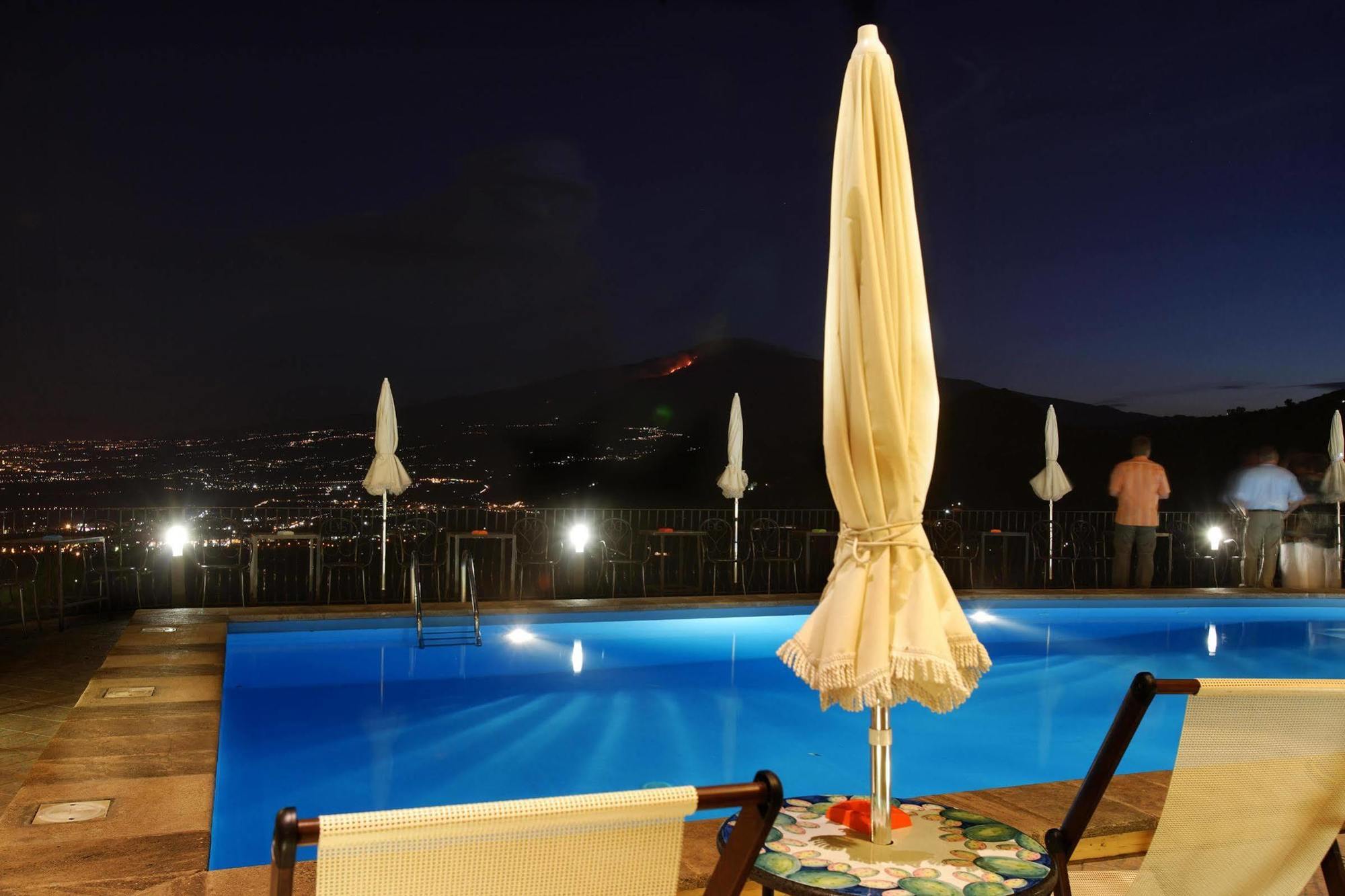 Hotel Sole Castello (Adults Only) تاورمينا المظهر الخارجي الصورة