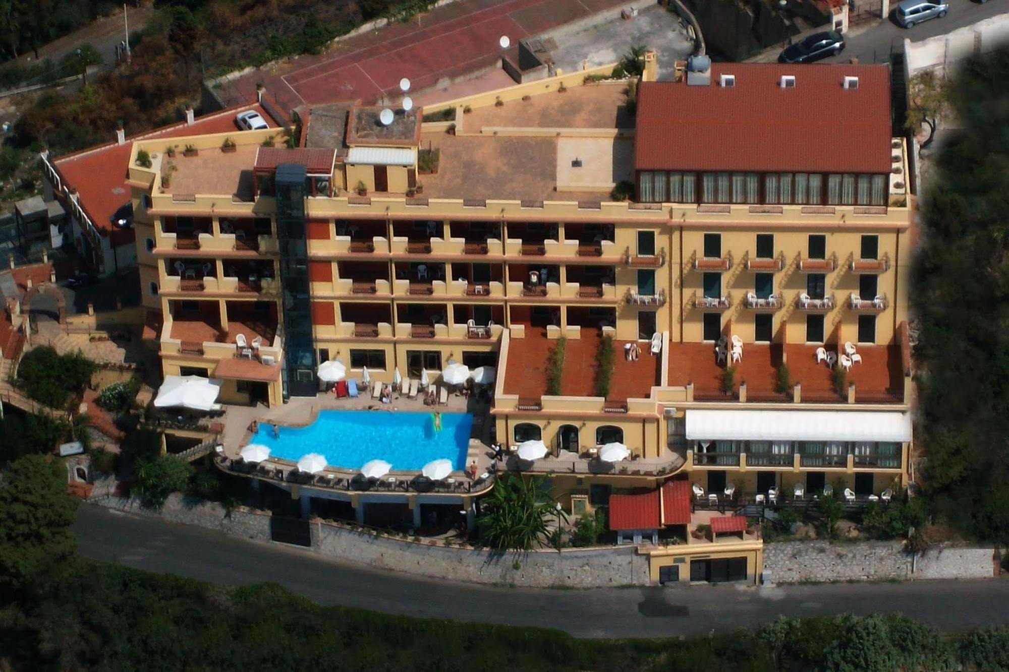 Hotel Sole Castello (Adults Only) تاورمينا المظهر الخارجي الصورة